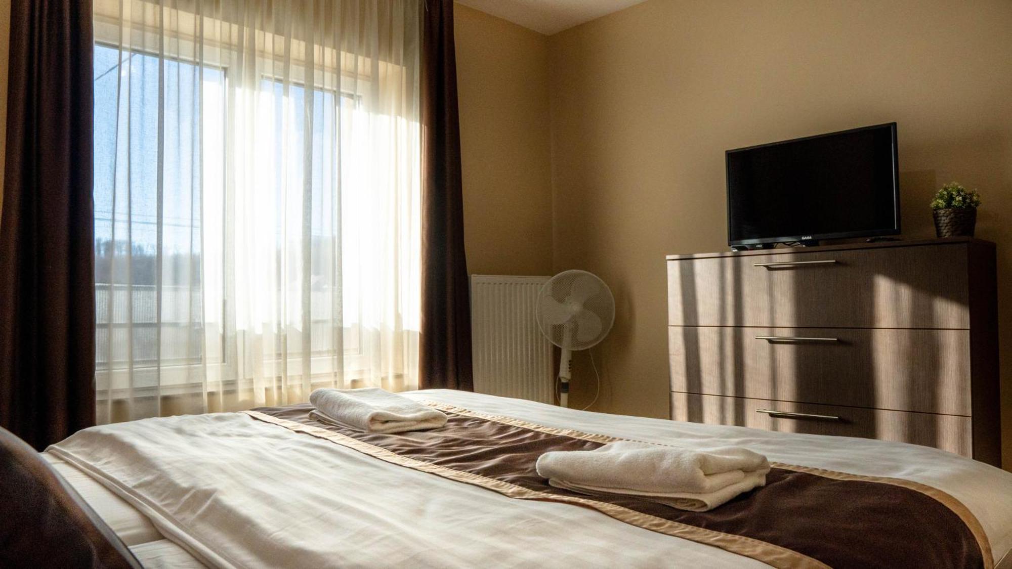 Family Apartman Epleny Bagian luar foto